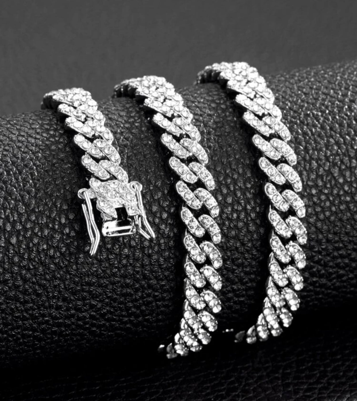 ICED 8MM CUBAN LINK NECKLACE (Cubic Zirconia)